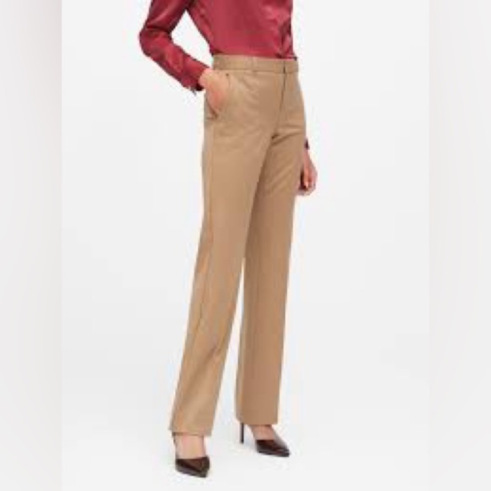 Banana Republic The Logan Fit Trousers in Tan - Picture 1 of 7